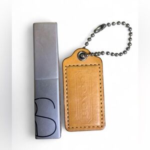 2.5 in Coach Tan Leather hangtag